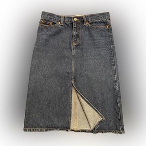 Super trendy GAP denim slit skirt.